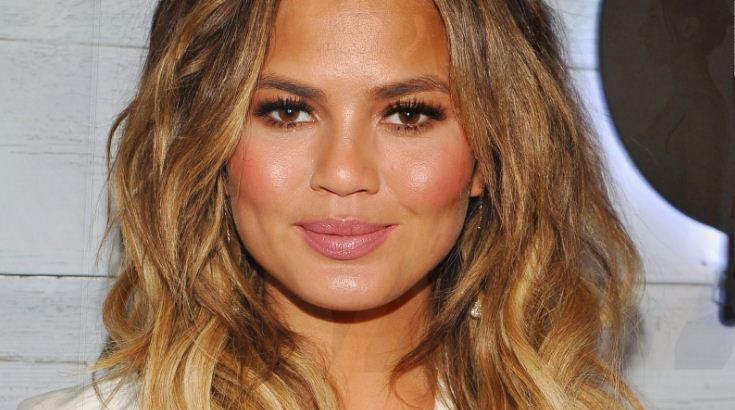 Chrissy Teigen Went On A Twitter Quest For Bananas And The Results Were Hilarious