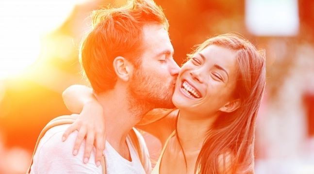What Really Happens To Your Body When You're In Love